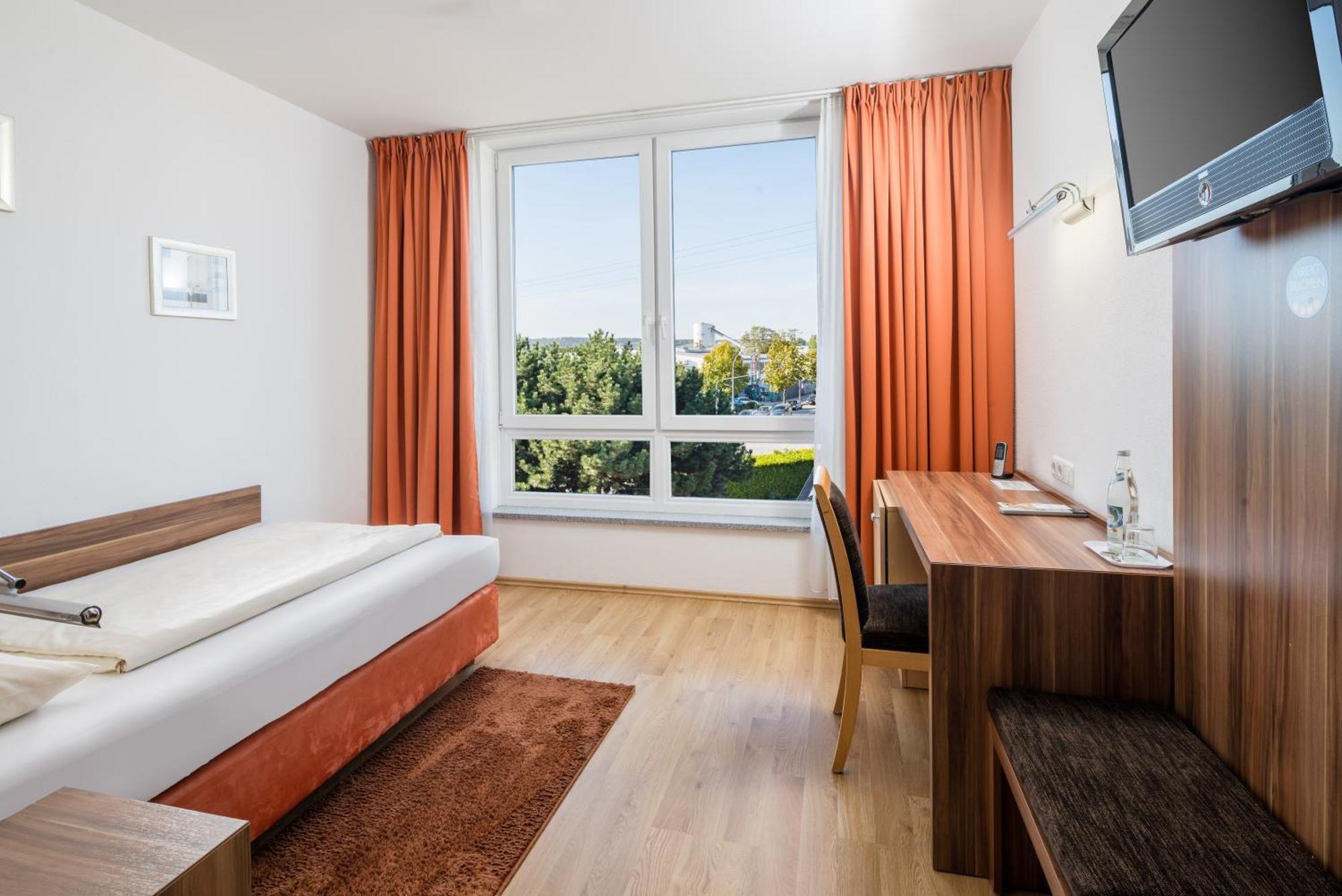 Hotel Meridian ***Superior Ergolding Dış mekan fotoğraf