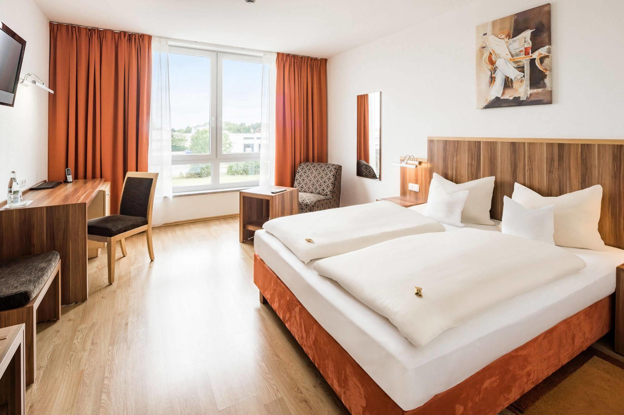 Hotel Meridian ***Superior Ergolding Dış mekan fotoğraf